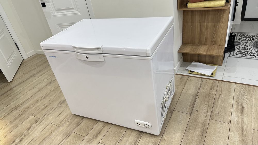 Продам морозильник.