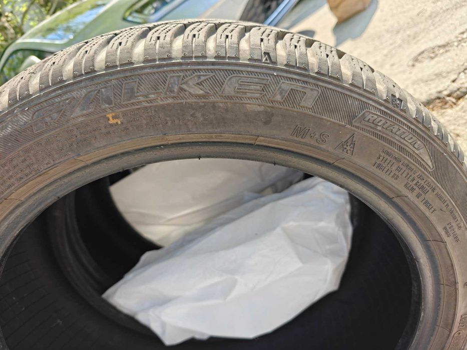 Set 4buc 255/40 225/45 R18 99W 85W XL Falken EuroWinter HS01 M+S iarna