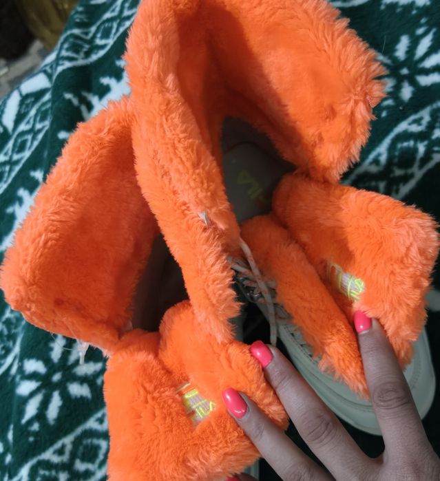 Fila оригинални уникални дамски ботуши  естествена кожа 38 1/2