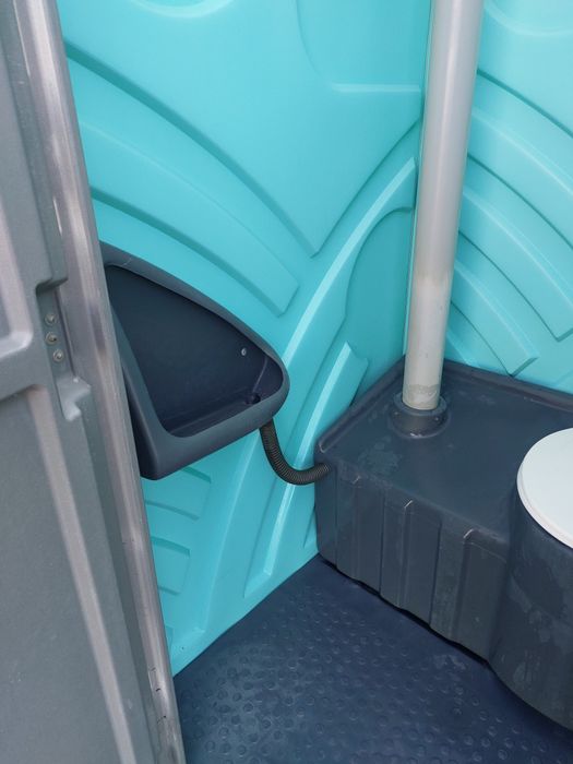 Преносими тоалетни