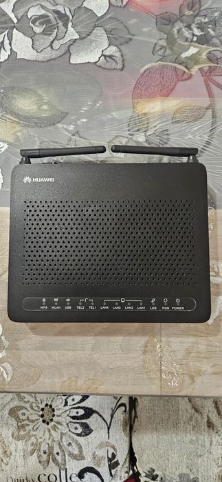 Рутер оптичен HUAWEI HG8245T