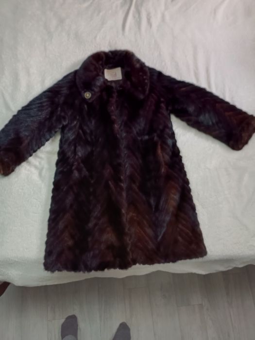 Продам шубу 50 размер