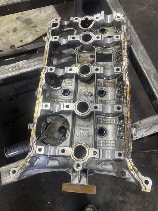 цилиндрова глава ауди 2.0тфси