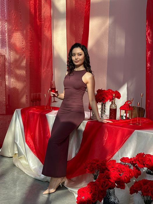 Элегантное облегающее платье