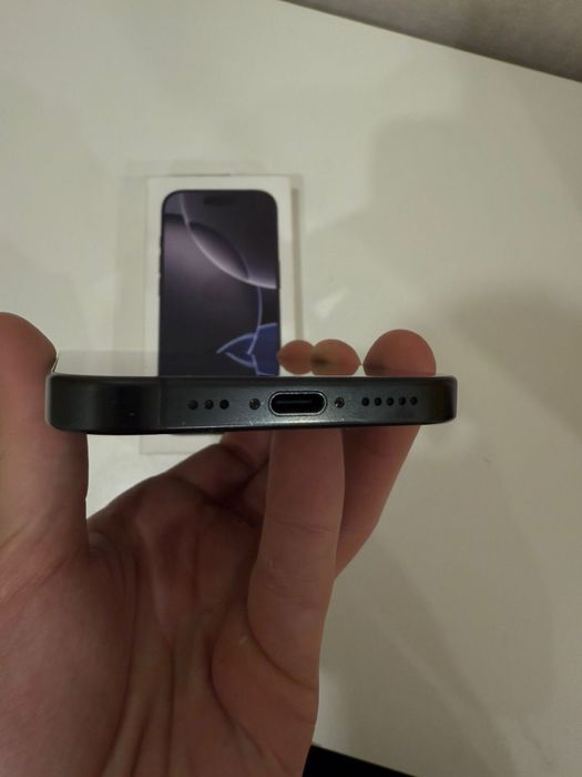 iPhone 16 Pro 256/94% физ+есим