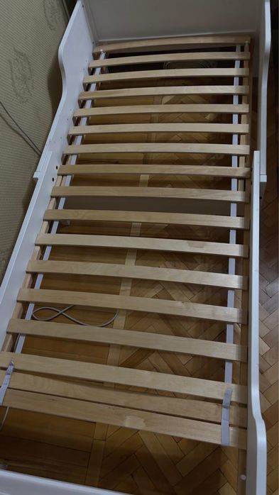 Кровать ikea длинна 2м, ширина 1м