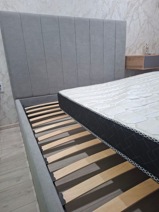 Кровать двуспальная