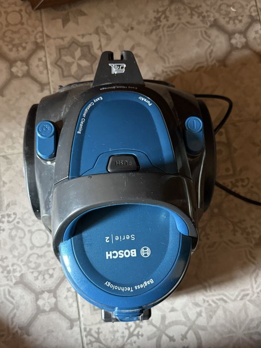 Пылесос Bosh Serie 2
