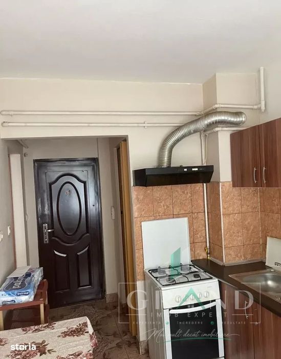 Apartament o camera | Zona Garii | Centrala proprie