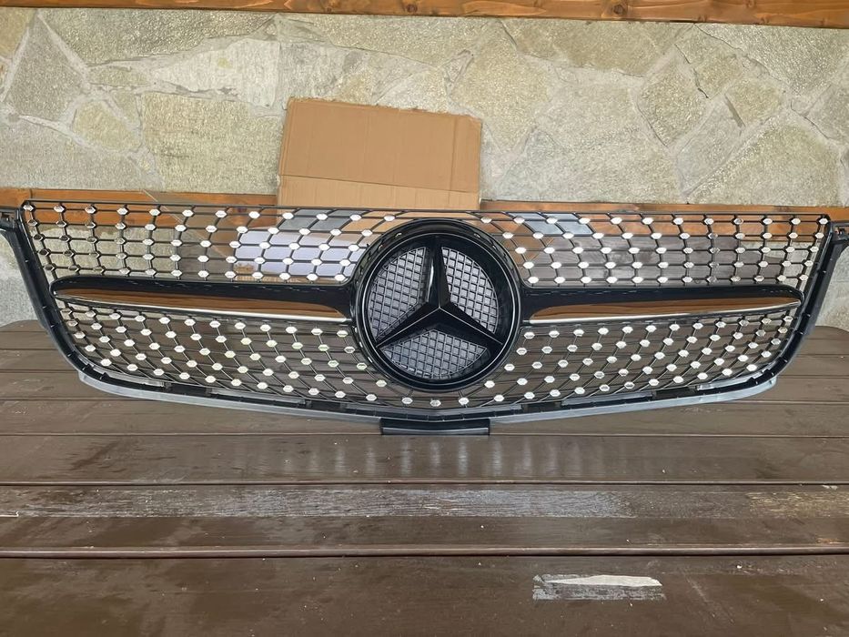 Мерцедес МЛ w166 предна решетка