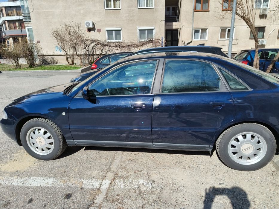 AUDI A4 0 — imagine 2