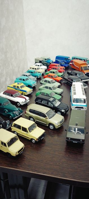 Коллекционные модели 1:43