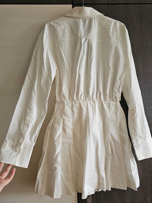 Бяла рокля Zara xs-s (34 -36). Нова