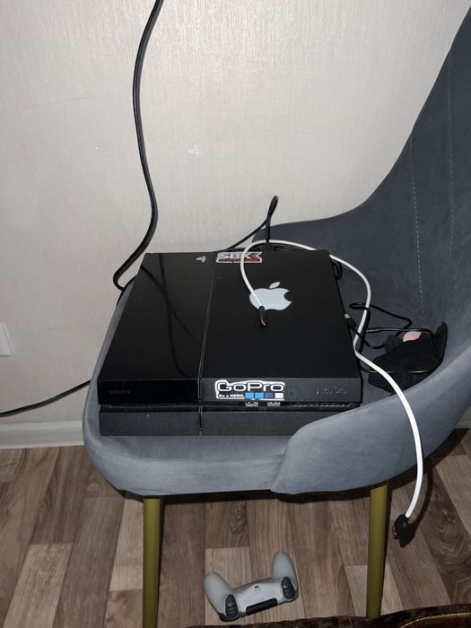 PS4 FAT 500gb Обмен на мопед/скутер