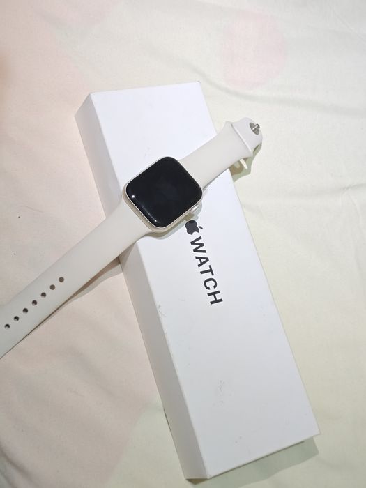 Apple watch SE (Gen 2) 44mm