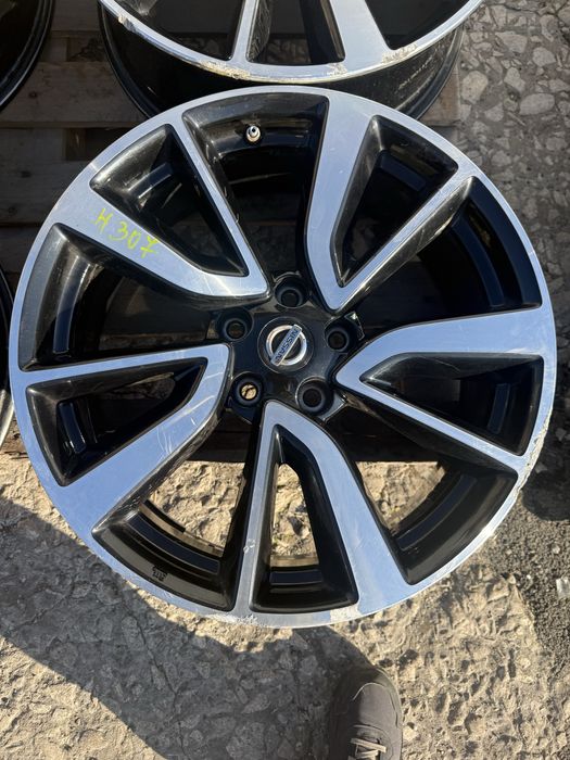 Джанти Renault Dacia Nissan 7Jx19'' ET40 5x114.3  4ES3B ном 307