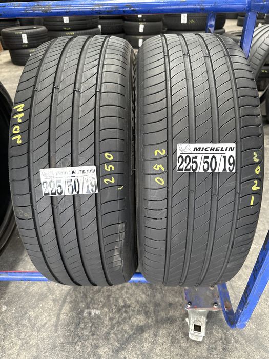 225/50/19 Michelin
