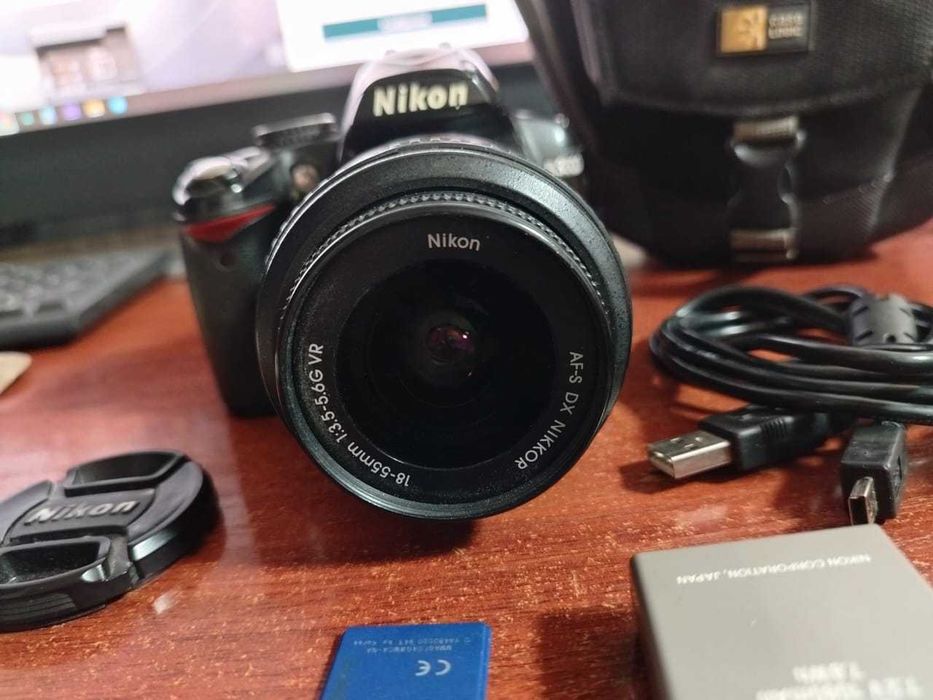 Фотоаппарат Nikon D3000
