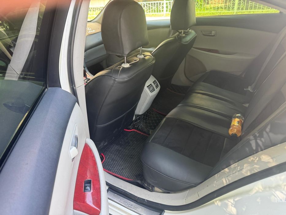 Автомобиль Лексус ЕS 350
2007 год