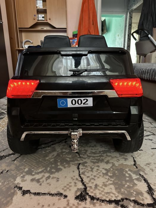 Продам машинку на пульту управление