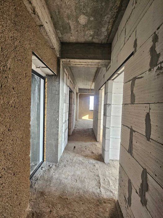 2х комнатная квартира 57кв/м в состоянии коробки, без глухих комнат