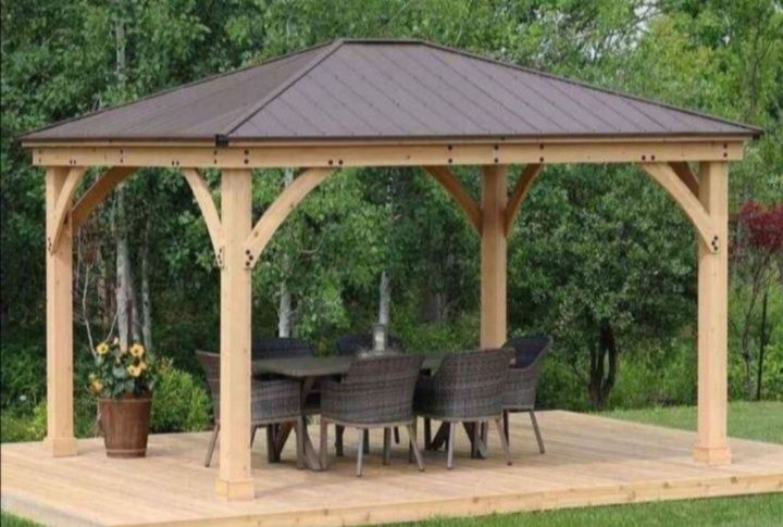 Vînd foișoare terase pergole magazi din lemn