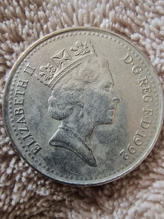 Moneda Regina Elisabeta a ll-a 1992