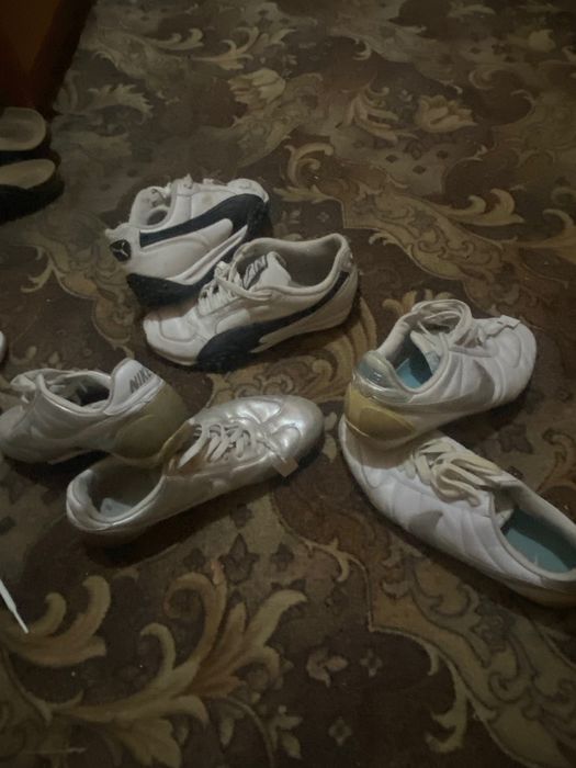 Кеды и кроссовки