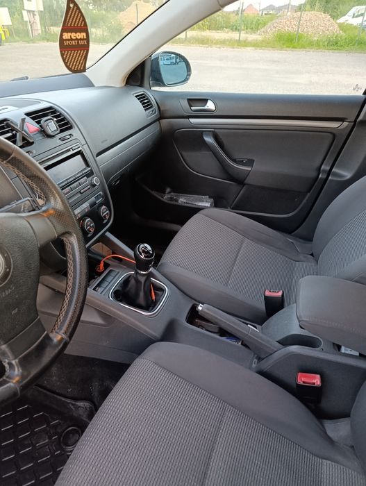 Vând golf 5 , an 2009,euro 4, inmatriculat