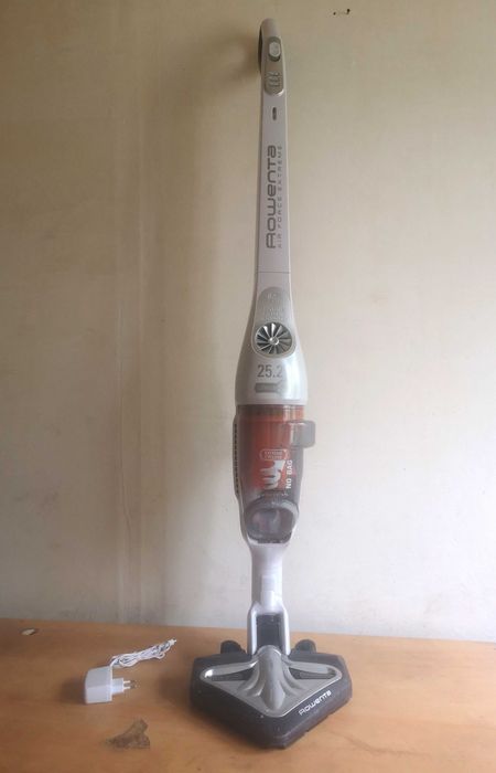 Aspirator vertical Rowenta piese