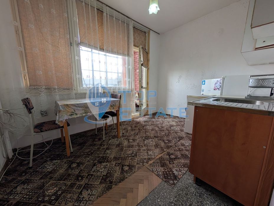 Продава се Двустаен апартамент в Горна Оряховица - 56 кв.м за 1340 €/кв.м - Снимка #9