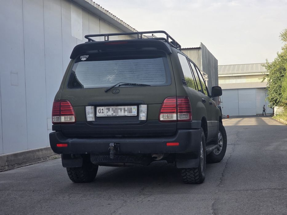 Lexus LX470 sotiladi