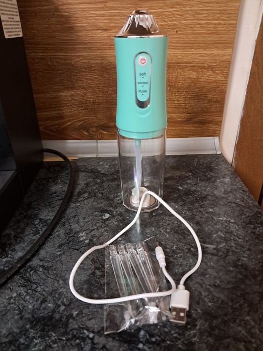 Зъбен душ с USB презареждане