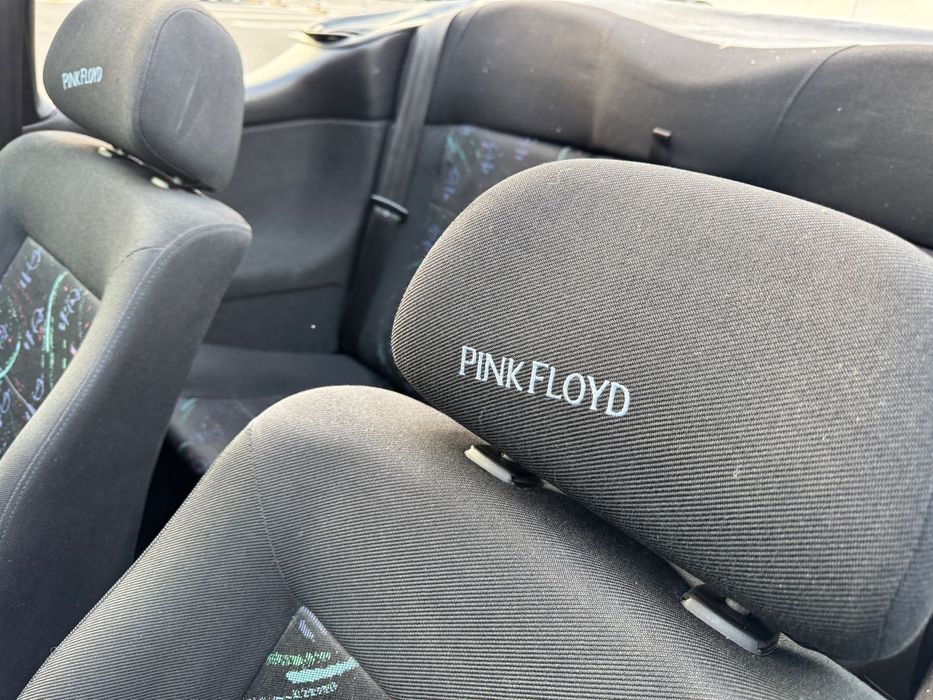 Ford Fiesta VW Golf 3 Cabrio 1.8 benzină an 1995