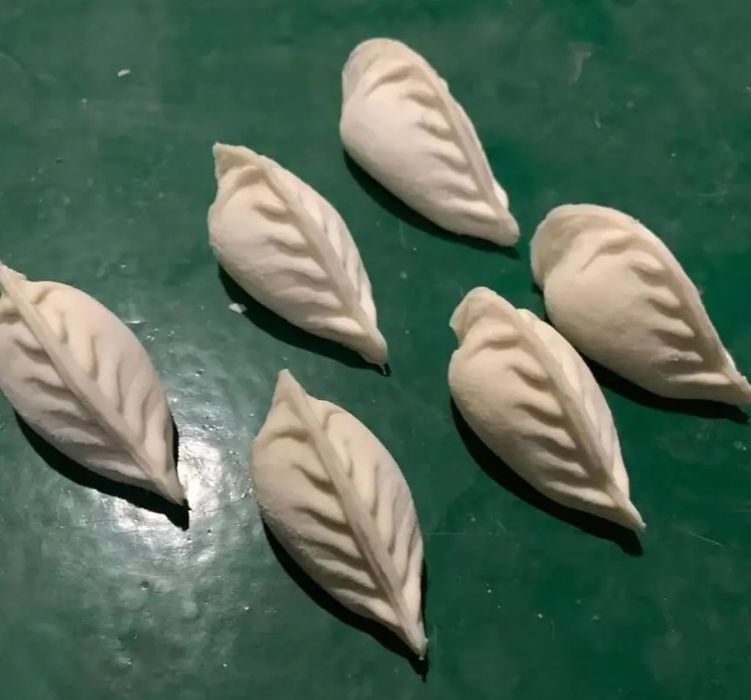 Аппарат для лепки мант, самсы, вареников, чебурек