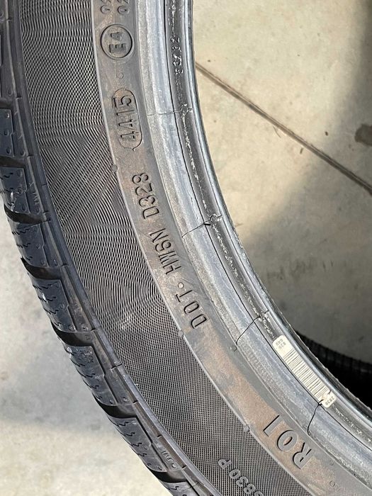 2x 295 35 19 Continental Winter Contact 104W