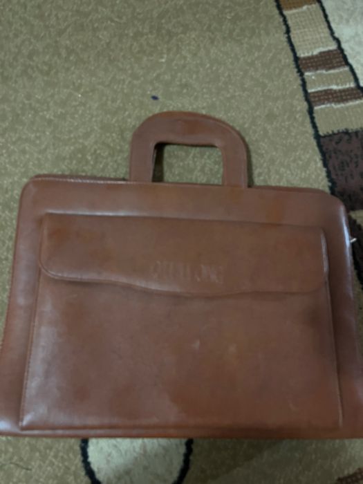 Портфель , папка кожанная