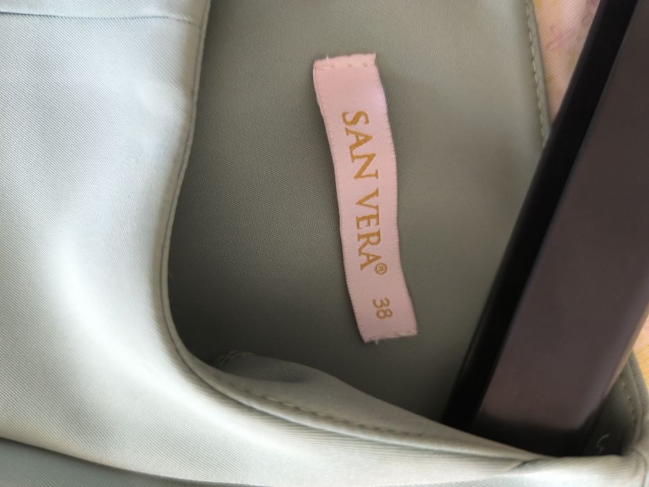 Дамска нова рокля