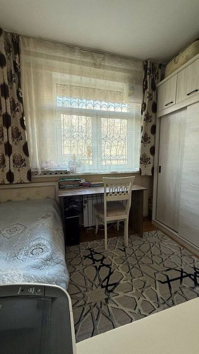 Юнусабад 19кв 2/1/5. 60м² парковка,подвал,огород