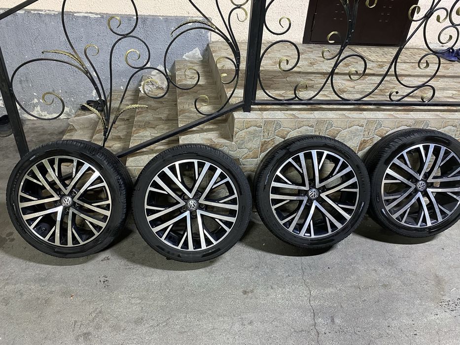 Продам диски с резиной поло