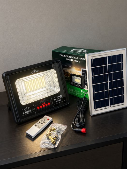 Set 2x proector 200W cu incarcare solara