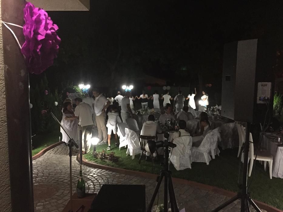 DJ/Дисководещ за Професионално озвучаване и водене на вашето тържество