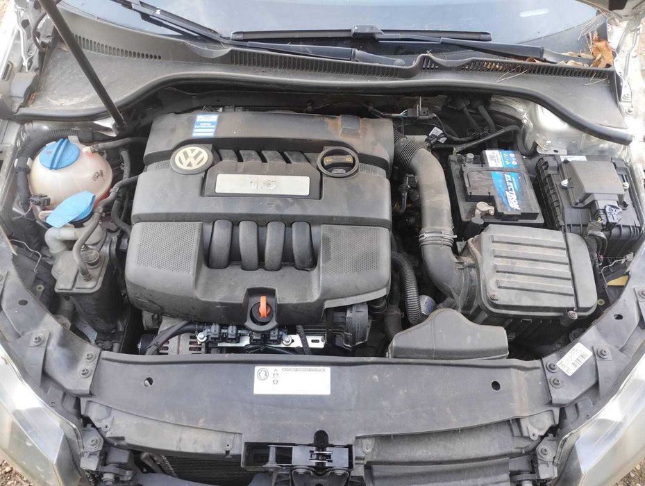VW Golf 6 цял или на части