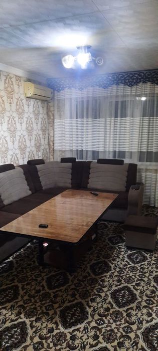 Фаргона. Фрунзе  массив 25-мактаб олдида.