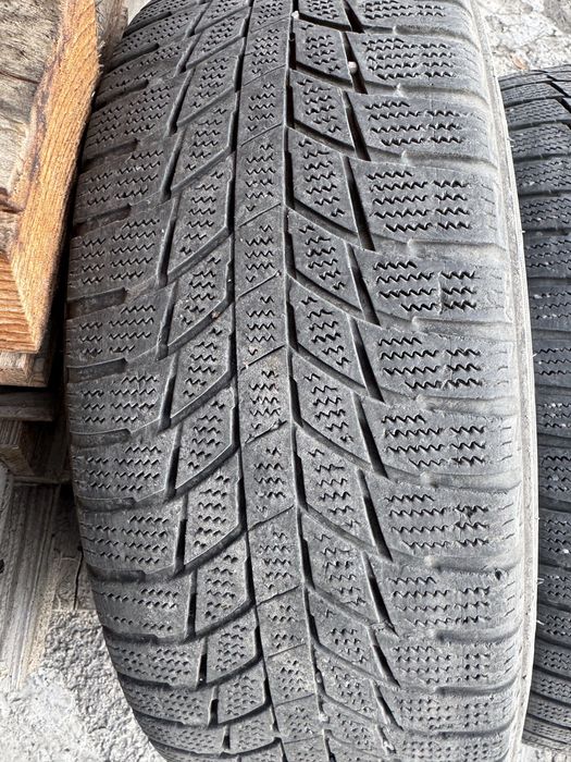 Резина зимняя 195/55/16