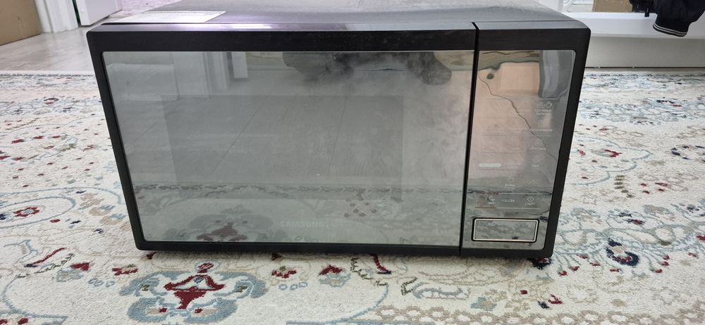 Микроволновка в отличном состоянии