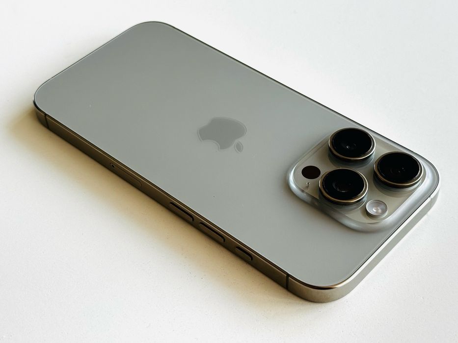 Iphone 16 Pro 128GB Natural Titanium Гаранция 6 месеца