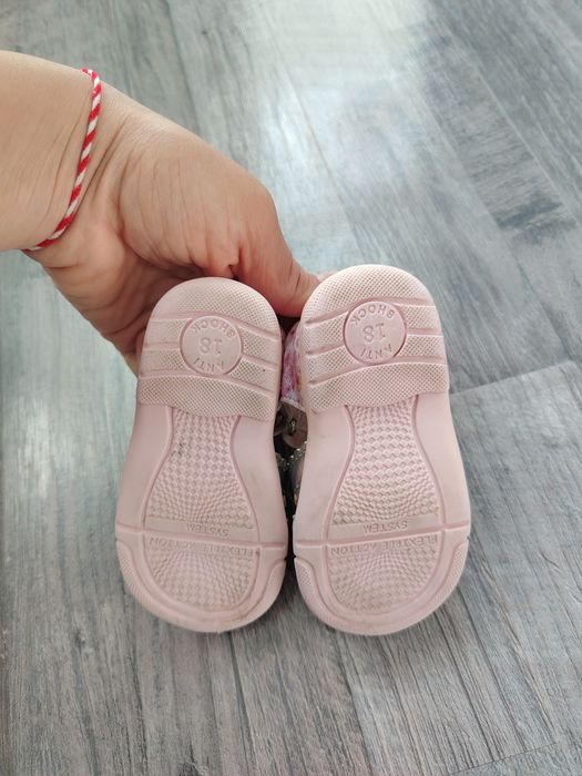 Сандали Primigi №18 

*Дължина на стелката: 10.7 см
*Стелка от естеств