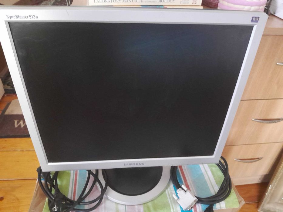 Monitor LCD Samsung SyncMaster 913N - 19" - Functionare perfecta