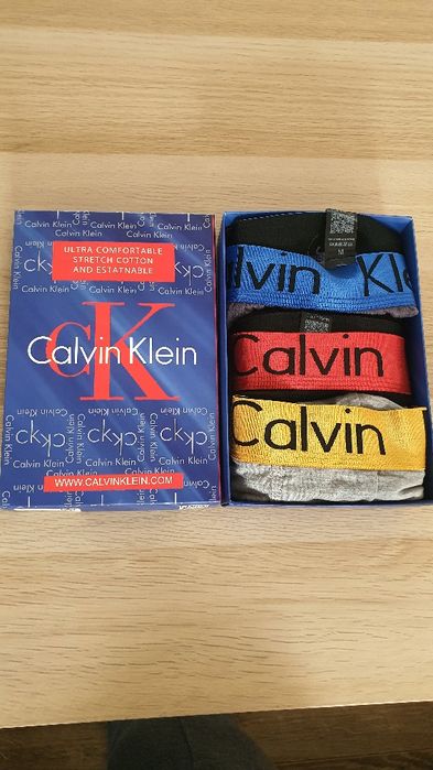 Set 3 boxeri Calvin Klein mărimea M banda rosie